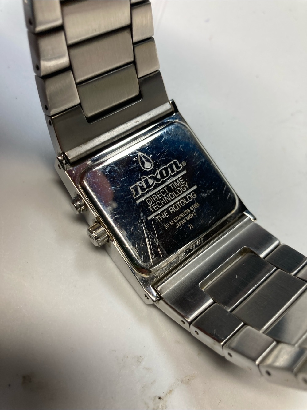 Nixon Rotolog, Silver and Dark Wood Inlay Bracelet Watch, new battery - Picture 13 of 16